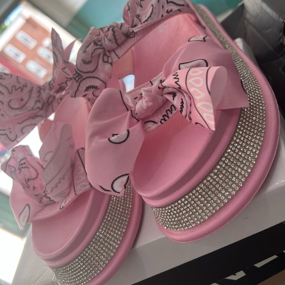 Mata Shoes Shoes - Soft Pink bandana slides